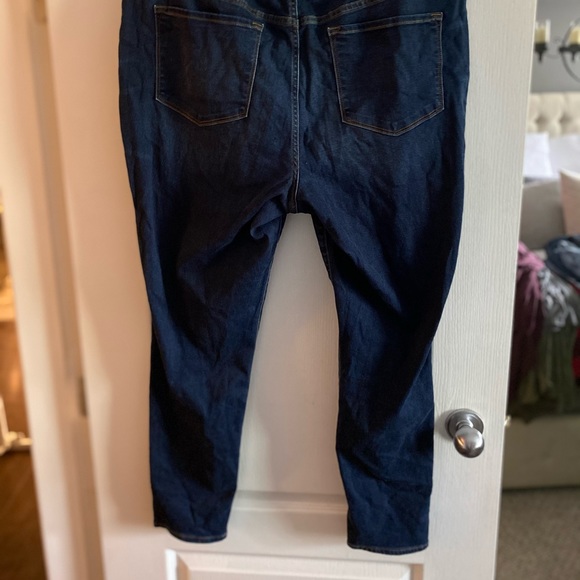 Old Navy Rockstar Jeans - Picture 2 of 4